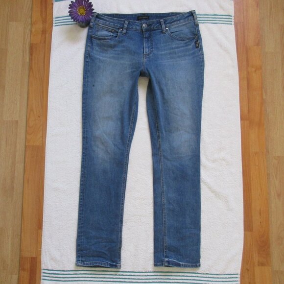 SILVER Jeans Size 32 Avery Straight Denim - Picture 2 of 8